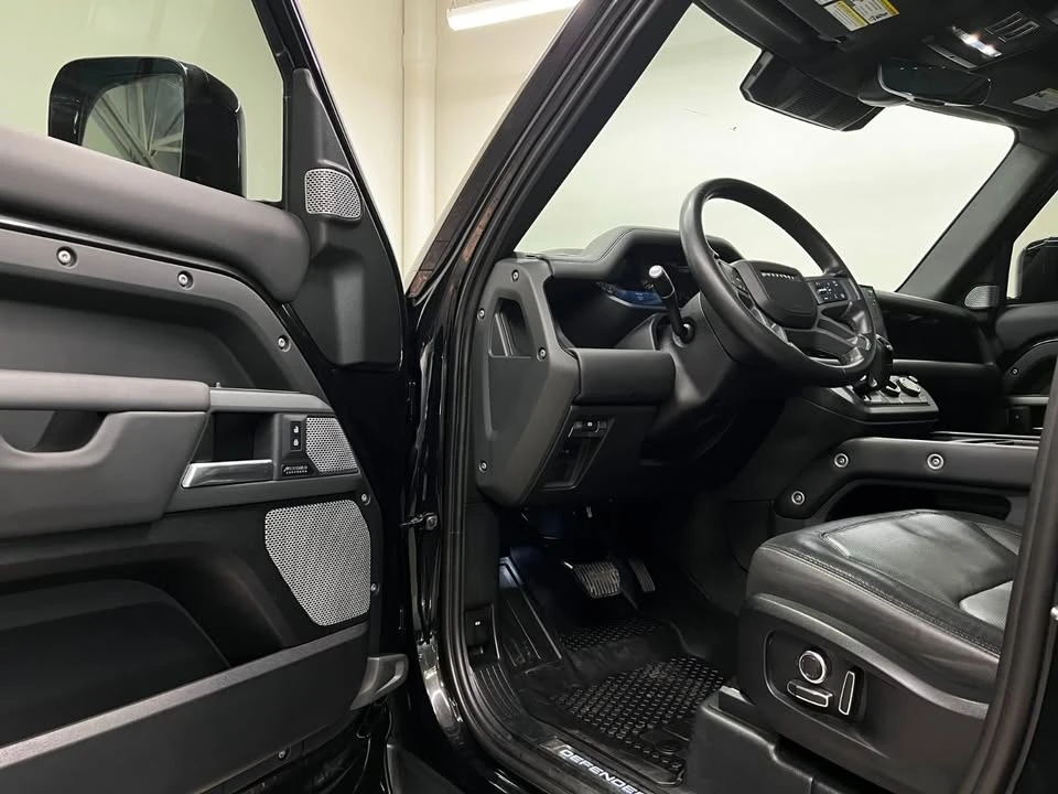 2023 Land Rover Defender L663 - Image 4 of 20