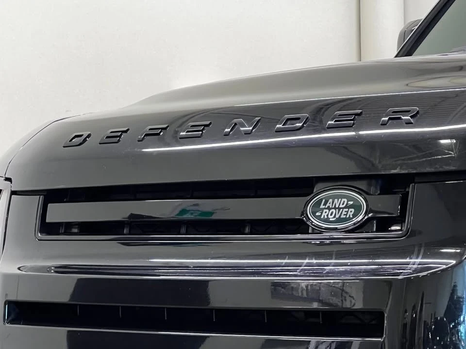 2023 Land Rover Defender L663 - Image 11 of 20