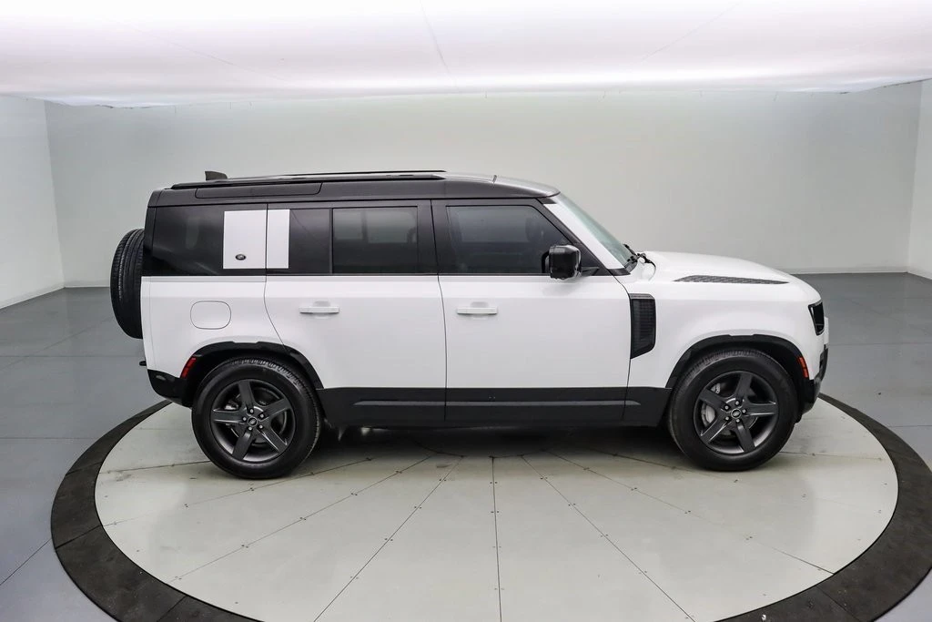 2023 Land Rover Defender L663 - Image 4 of 21