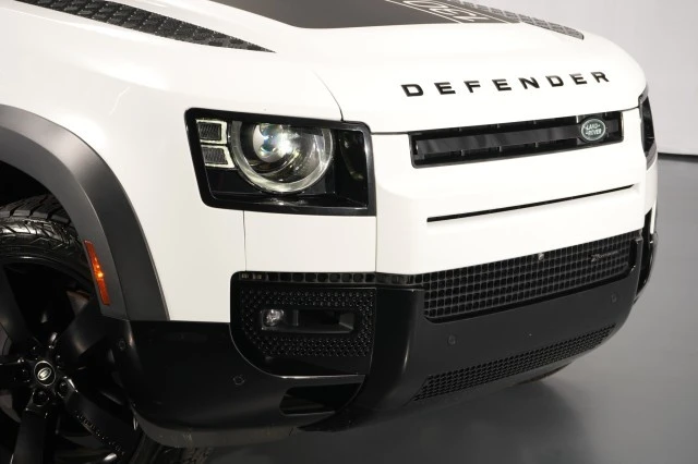 2023 Land Rover Defender L663 - Image 8 of 31