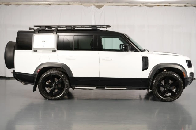 2023 Land Rover Defender L663 - Image 10 of 31