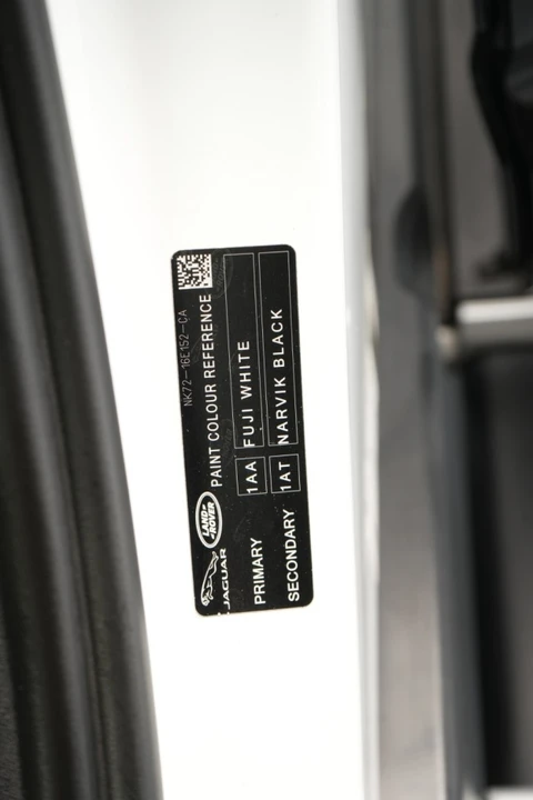 2023 Land Rover Defender L663 - Image 25 of 31