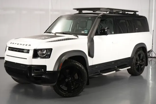 2023 Land Rover Defender X-Dynamic SE Explorer Package