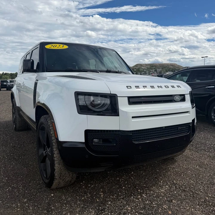 2023 Land Rover Defender L663 - Image 2 of 10