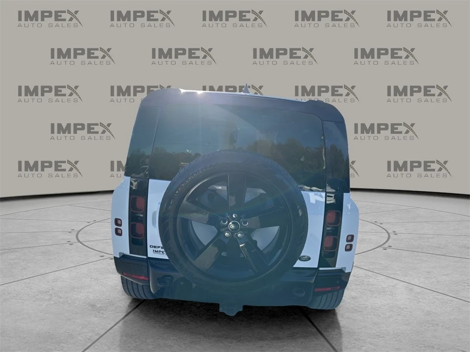 2023 Land Rover Defender L663 - Image 4 of 12