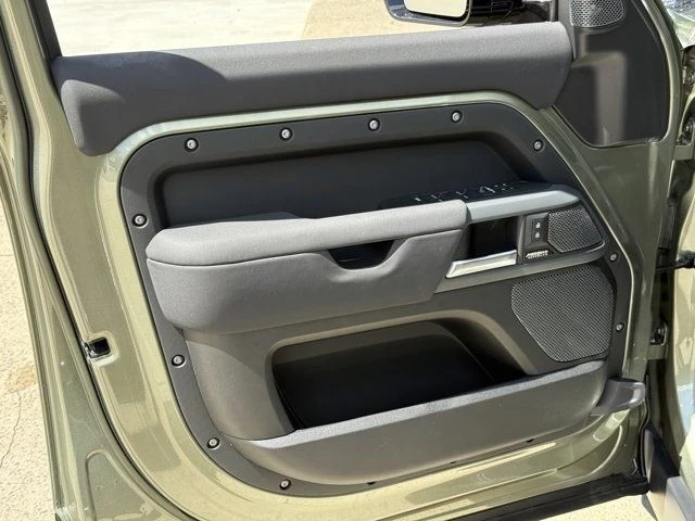 2023 Land Rover Defender L663 - Image 14 of 21