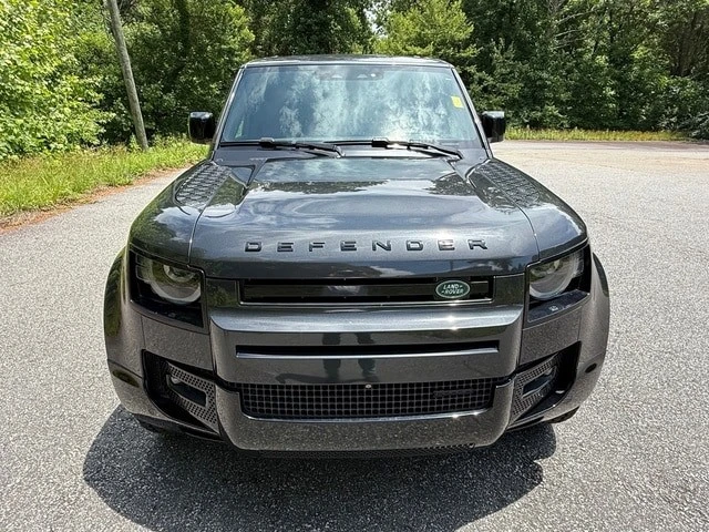 2023 Land Rover Defender L663 - Image 3 of 31