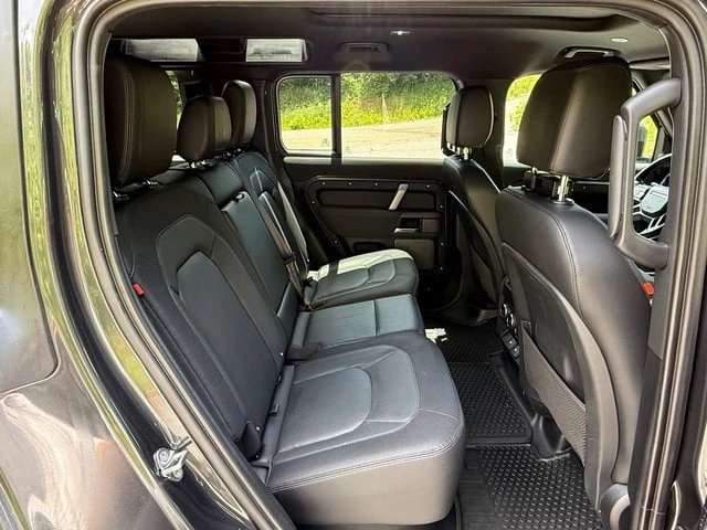 2023 Land Rover Defender L663 - Image 19 of 31