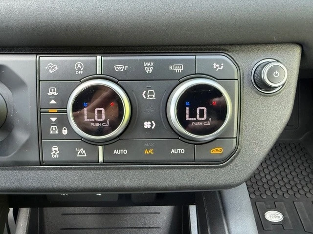 2023 Land Rover Defender L663 - Image 27 of 31