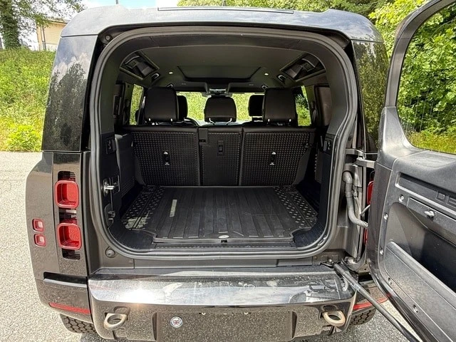 2023 Land Rover Defender L663 - Image 16 of 31