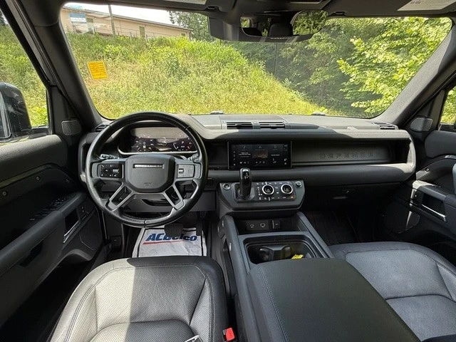 2023 Land Rover Defender L663 - Image 10 of 31