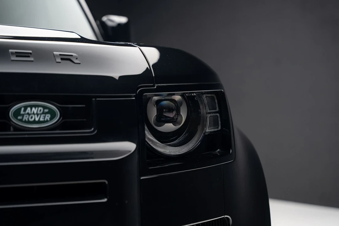 2023 Land Rover Defender L663 - Image 9 of 12
