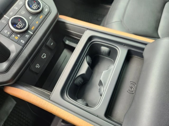 2023 Land Rover Defender L663 - Image 18 of 20