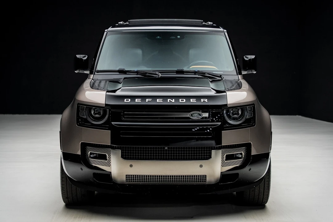 2023 Land Rover Defender L663 - Image 7 of 12