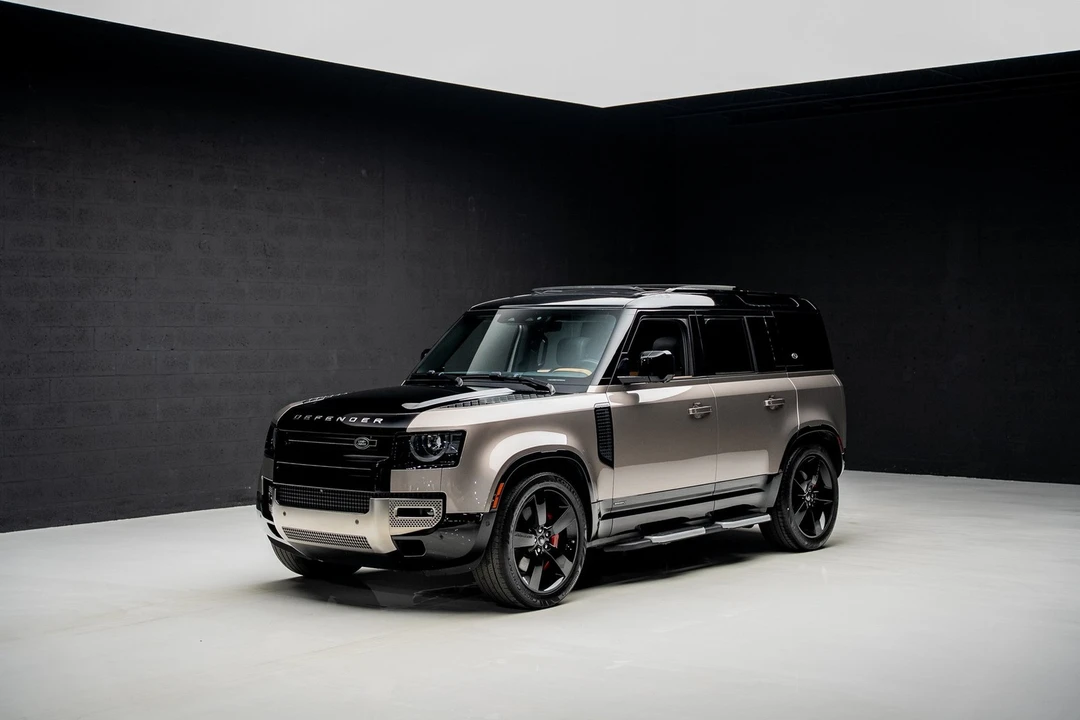 2023 Land Rover Defender L663 - Image 4 of 12