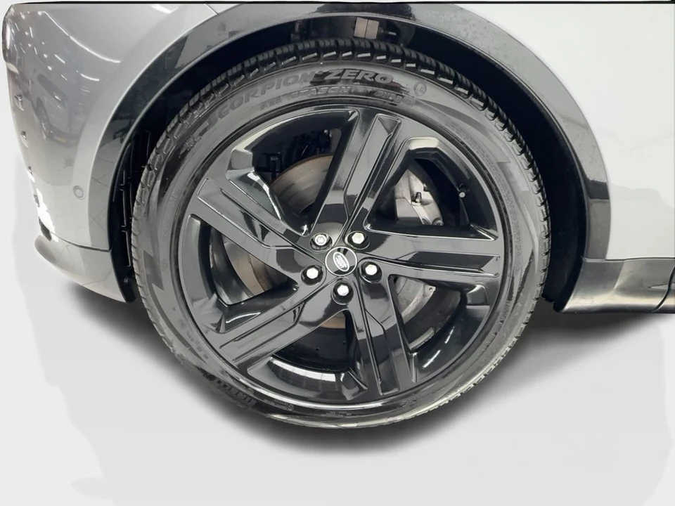 2023 Land Rover Discovery 5th Gen - Image 12 of 21