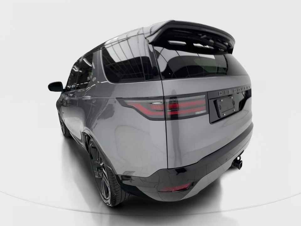 2023 Land Rover Discovery 5th Gen - Image 10 of 21