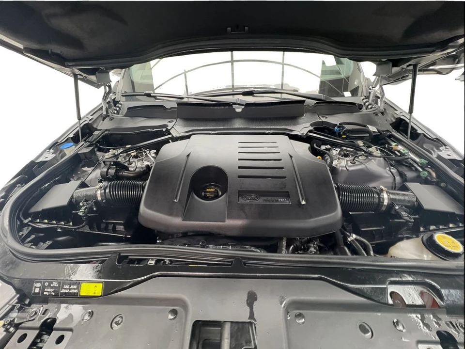 2023 Land Rover Discovery 5th Gen - Image 21 of 21