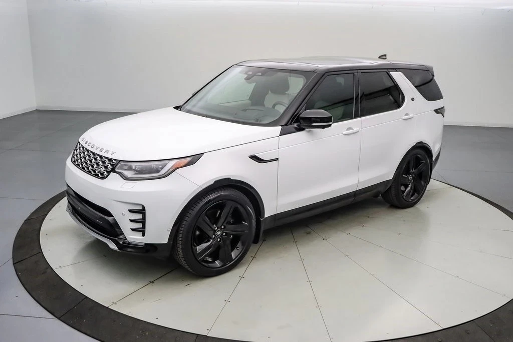 2023 Land Rover Discovery 5th Gen - Image 9 of 21