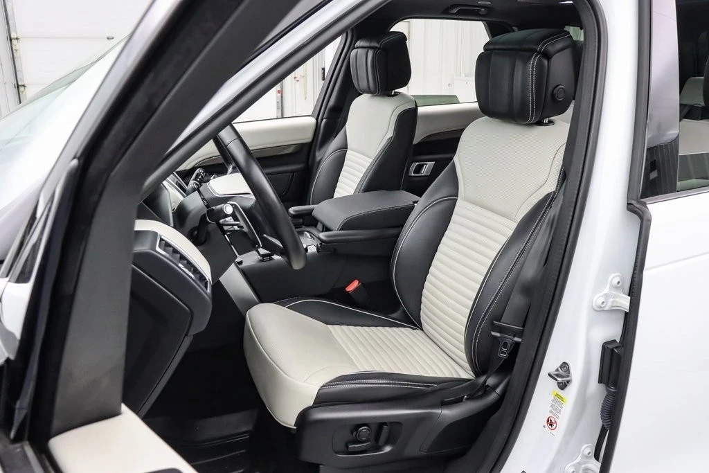 2023 Land Rover Discovery 5th Gen - Image 12 of 21