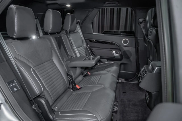 2023 Land Rover Discovery 5th Gen - Image 12 of 12