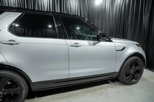 2023 Land Rover Discovery 5th Gen - Image 4 of 12