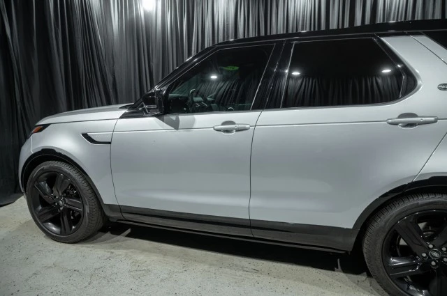 2023 Land Rover Discovery 5th Gen - Image 5 of 12