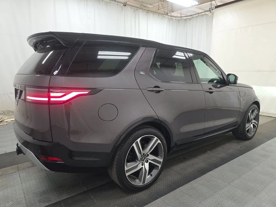 2023 Land Rover Discovery 5th Gen - Image 2 of 10