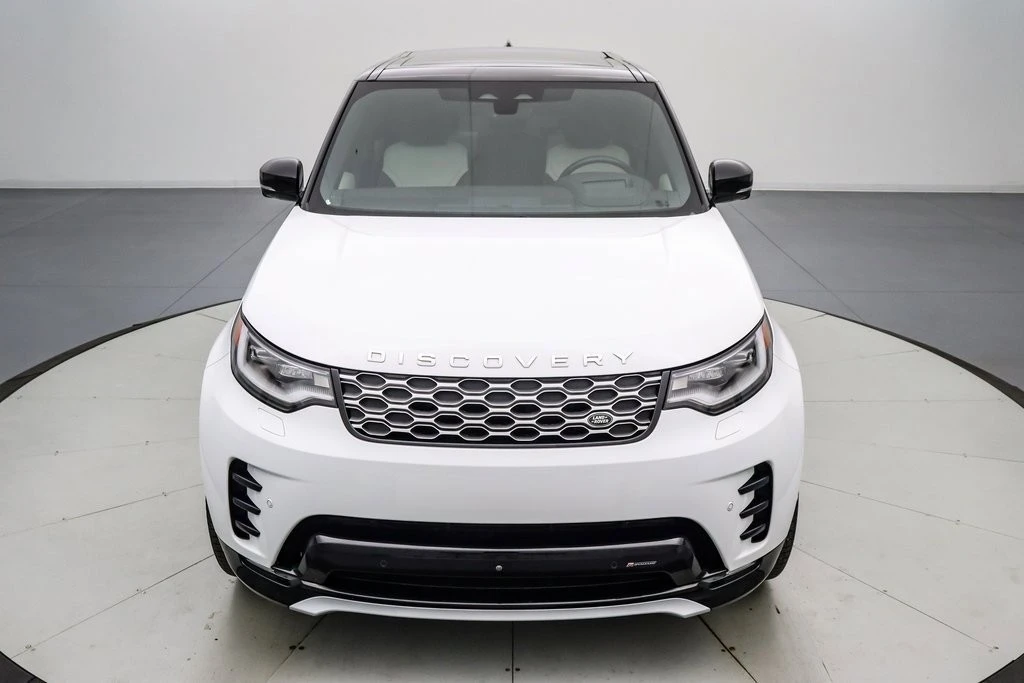 2023 Land Rover Discovery 5th Gen - Image 10 of 21