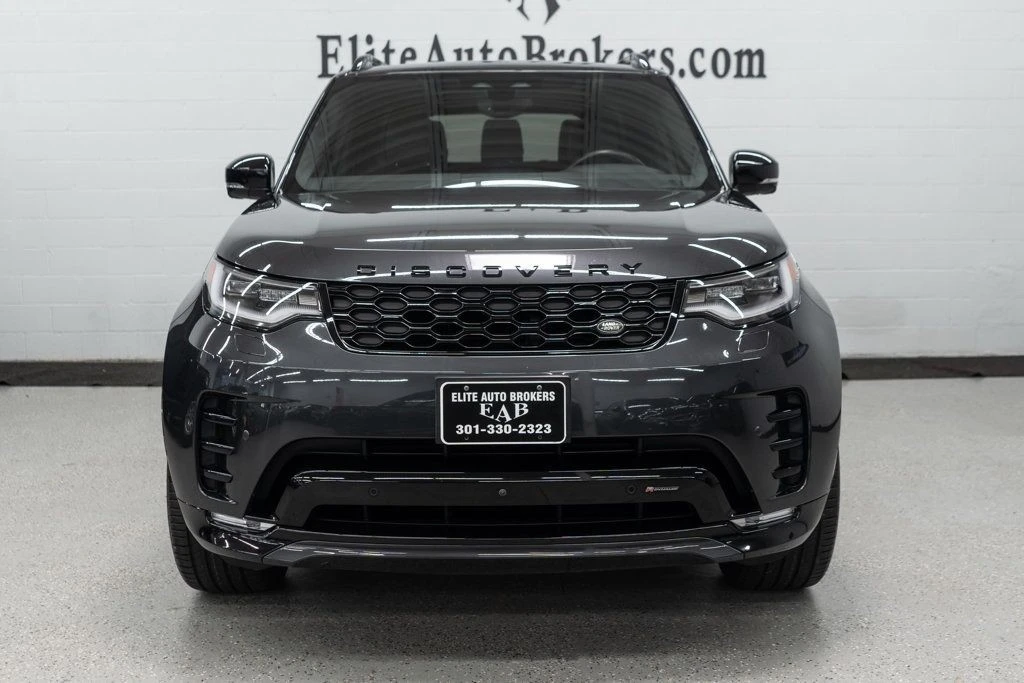 2023 Land Rover Discovery 5th Gen - Image 3 of 12
