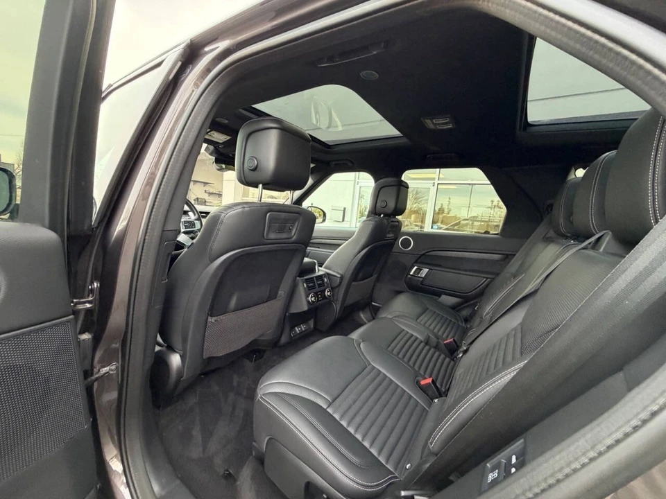 2023 Land Rover Discovery 5th Gen - Image 10 of 21