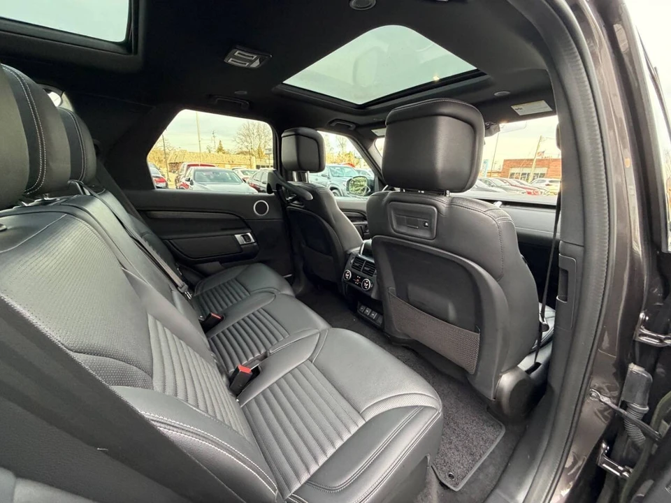 2023 Land Rover Discovery 5th Gen - Image 14 of 21