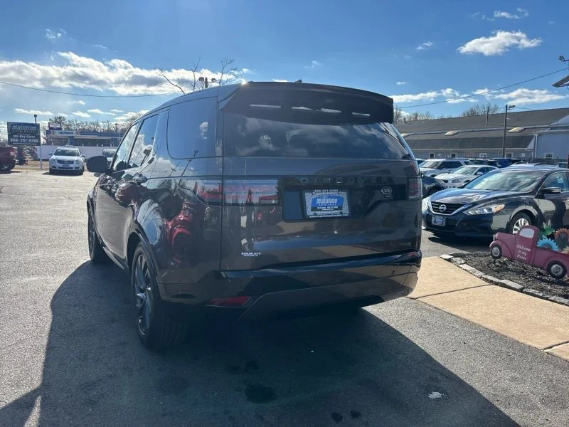 2023 Land Rover Discovery 5th Gen - Image 6 of 12