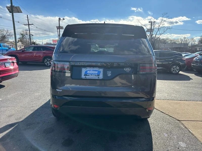 2023 Land Rover Discovery 5th Gen - Image 5 of 12