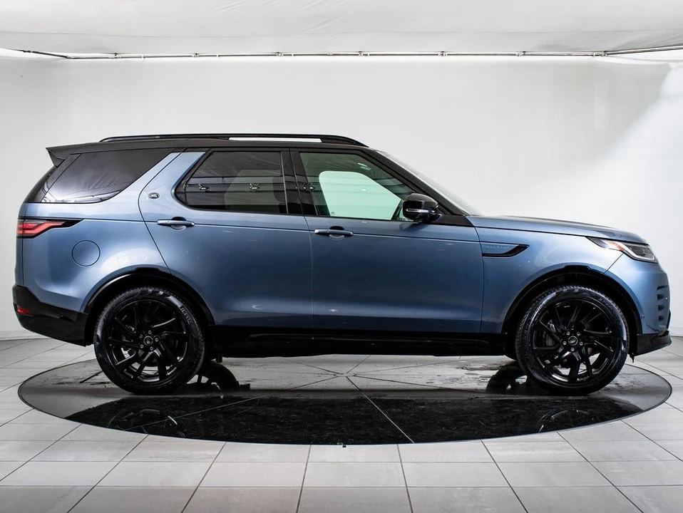 2023 Land Rover Discovery 5th Gen - Image 6 of 21