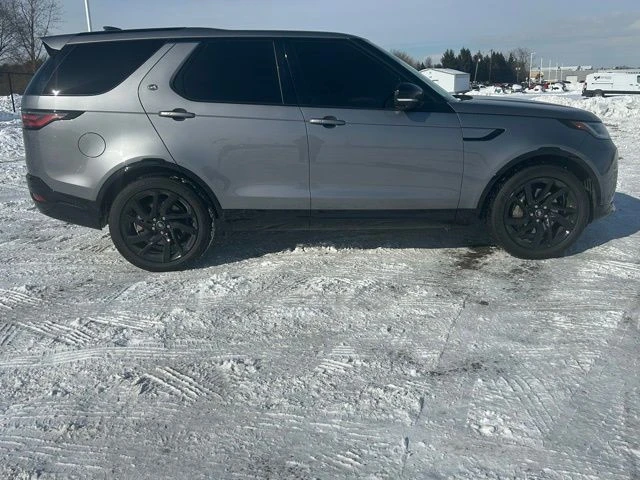2023 Land Rover Discovery 5th Gen - Image 9 of 12