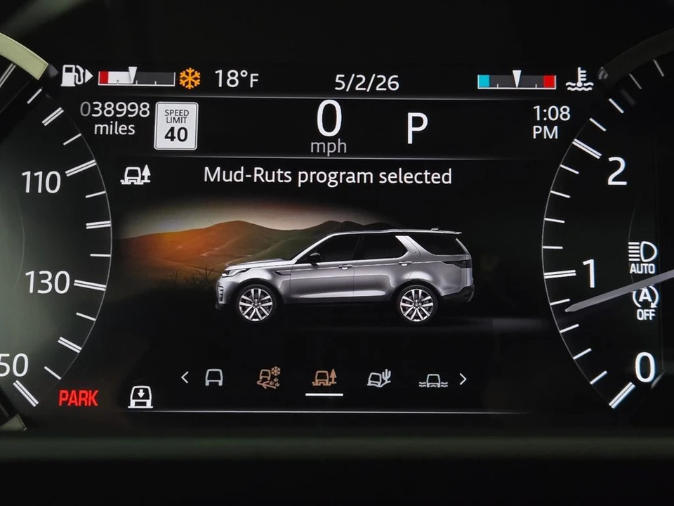 2023 Land Rover Discovery 5th Gen - Image 10 of 12