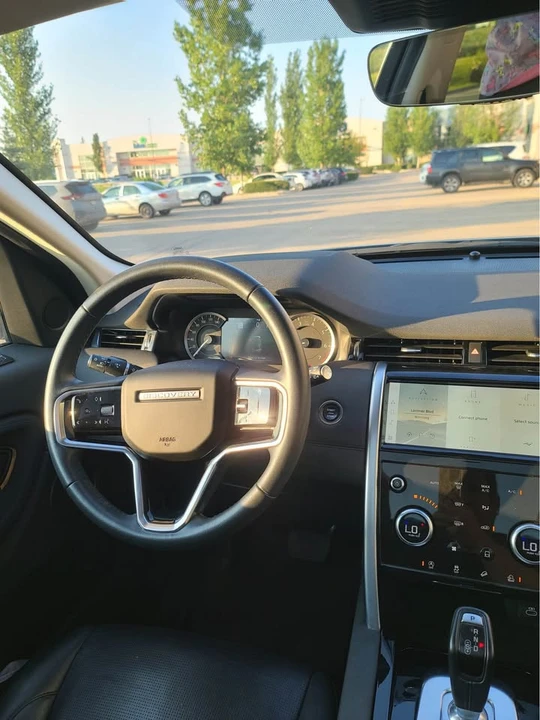 2023 Land Rover Discovery Sport - Image 7 of 12