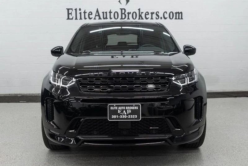 2023 Land Rover Discovery 5th Gen - Image 3 of 12
