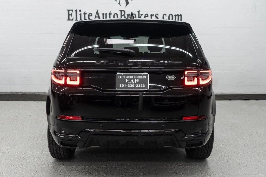 2023 Land Rover Discovery 5th Gen - Image 4 of 12