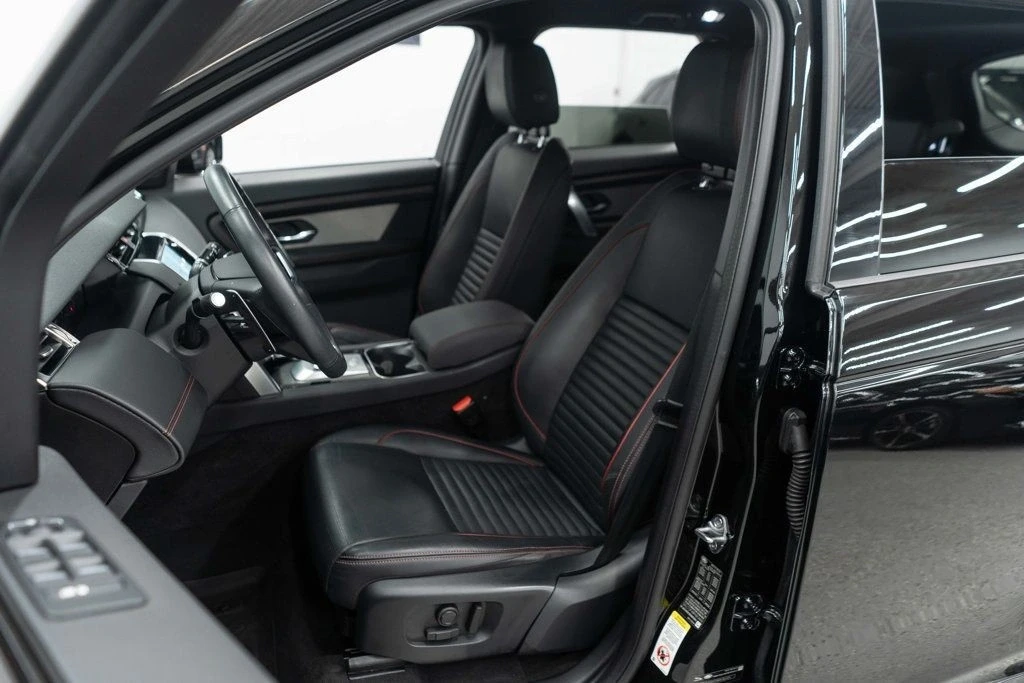 2023 Land Rover Discovery 5th Gen - Image 8 of 12
