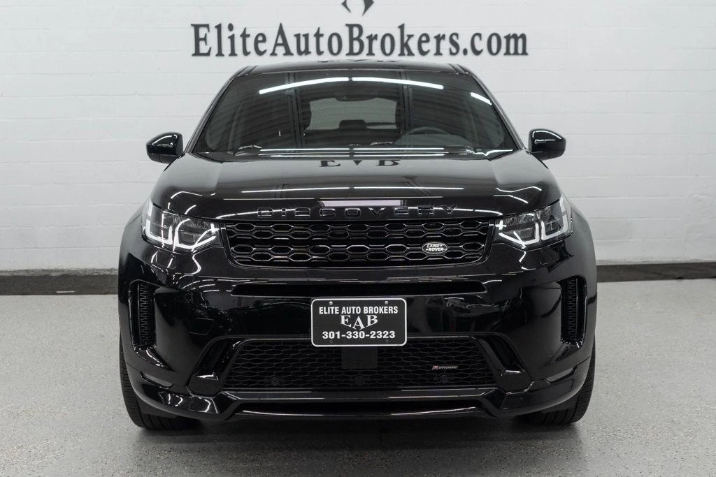 2023 Land Rover Discovery 5th Gen - Image 3 of 12