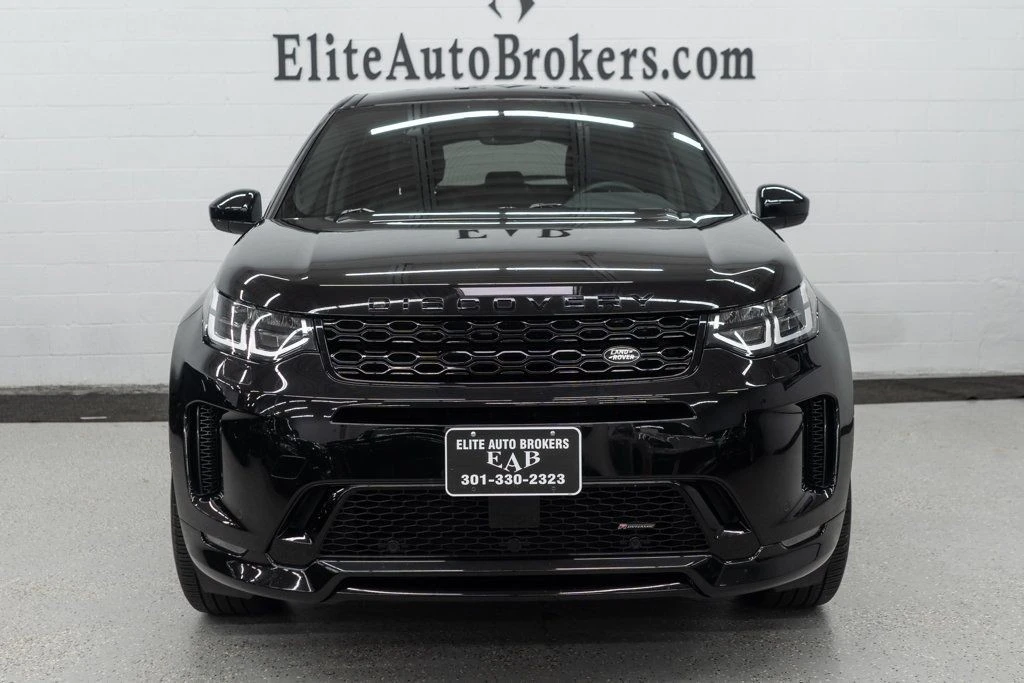 2023 Land Rover Discovery 5th Gen - Image 3 of 12