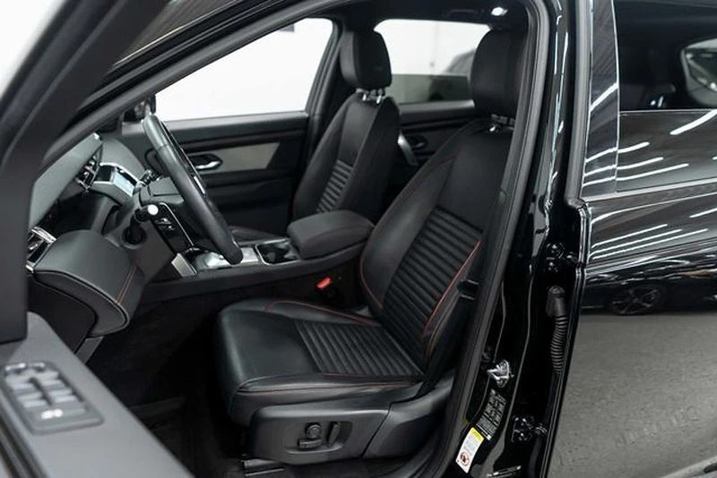 2023 Land Rover Discovery 5th Gen - Image 8 of 12