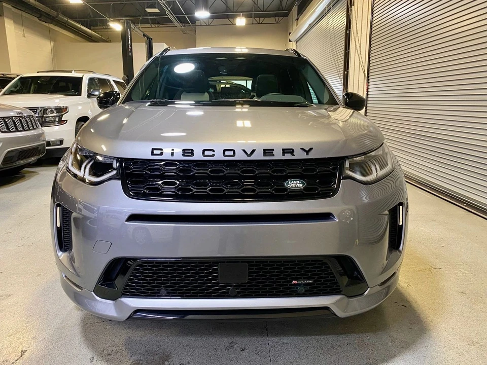 2023 Land Rover Discovery 5th Gen - Image 3 of 21