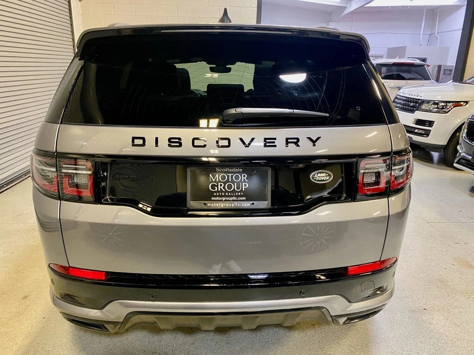 2023 Land Rover Discovery 5th Gen - Image 7 of 21