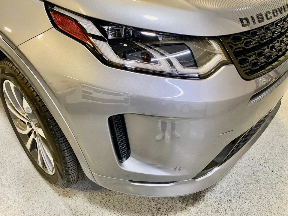 2023 Land Rover Discovery 5th Gen - Image 19 of 21