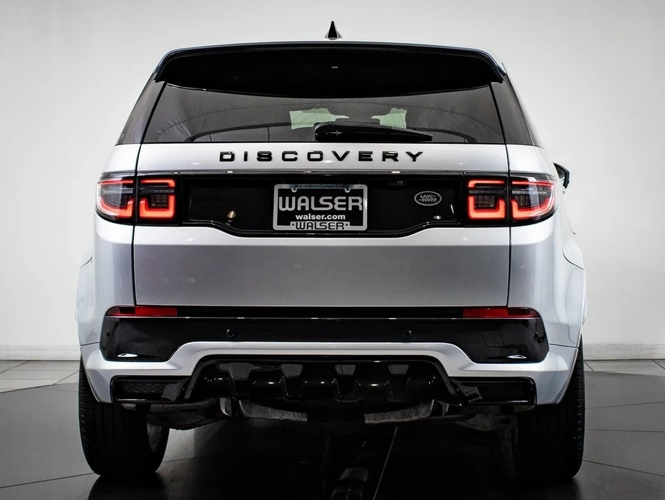2023 Land Rover Discovery 5th Gen - Image 7 of 21
