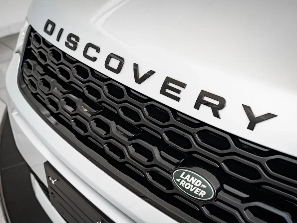 2023 Land Rover Discovery 5th Gen - Image 3 of 21