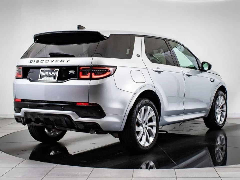 2023 Land Rover Discovery 5th Gen - Image 10 of 21